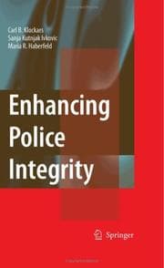 Tapa de Enhancing police integrity
