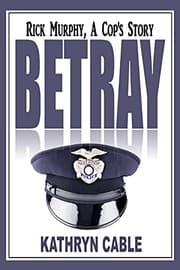 Tapa de BETRAY
