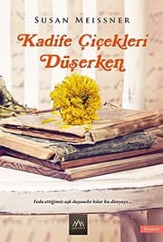 Tapa de Kadife Cicekleri Düserken