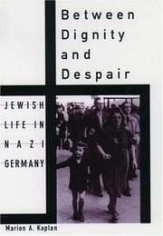 Tapa de Between dignity and despair