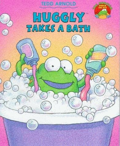 Tapa de Huggly takes a bath