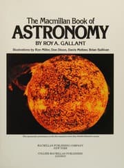 Tapa de The Macmillan book of astronomy