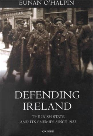 Tapa de Defending Ireland