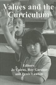 Tapa de VALUES AND THE CURRICULUM