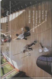 Tapa de EGM Architecten - On a Weekday