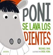 Tapa de Poni se lava los dientes