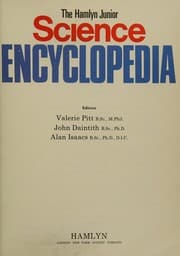 Tapa de The Hamlyn junior science encyclopedia