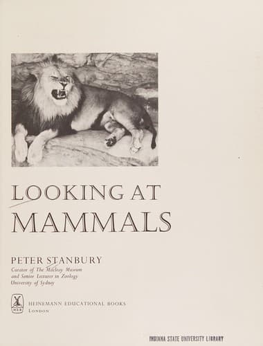 Tapa de Looking at Mammals