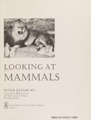 Tapa de Looking at Mammals