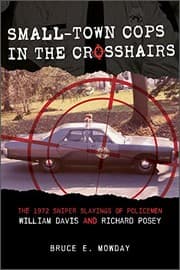 Tapa de Small-Town Cops in the Crosshairs