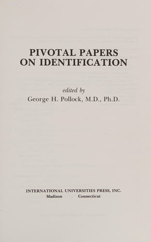Tapa de Pivotal papers on identification
