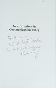 Tapa de New directions in communications policy