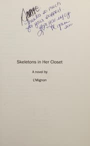 Tapa de Skeletons in Her Closet