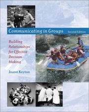 Tapa de Communicating in groups