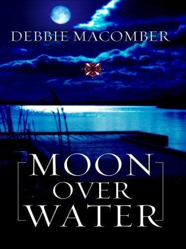 Tapa de Moon over water