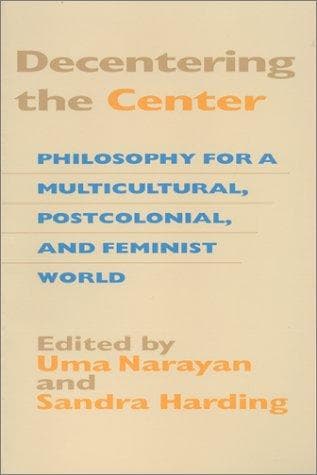 Tapa de Decentering the center
