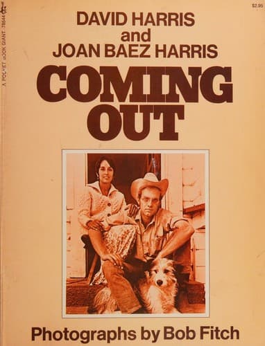 Tapa de Coming Out