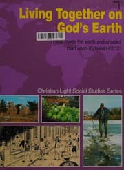 Tapa de LIVING TOGETHER ON GOD'S EARTH CHRISTIAN LIGHT SOCIAL STUDIES SERIES