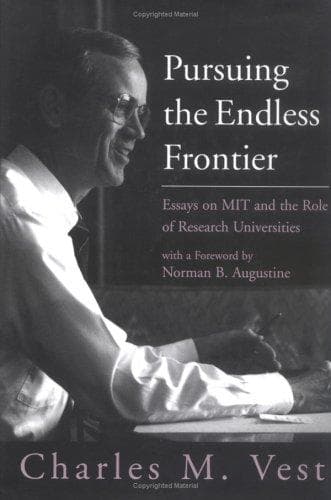 Tapa de Pursuing the Endless Frontier