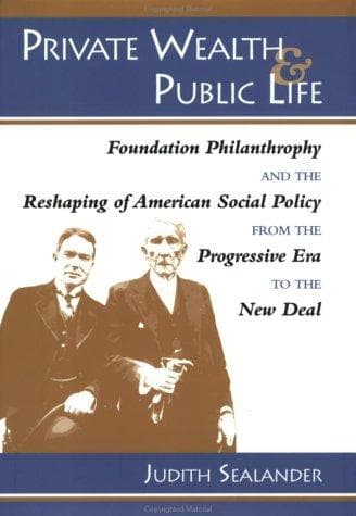 Tapa de Private wealth & public life