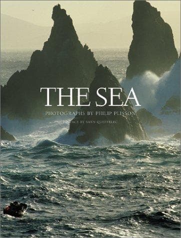 Tapa de The Sea