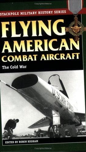Tapa de Flying American Combat Aircraft