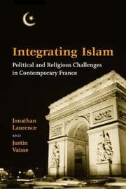 Tapa de Integrating Islam