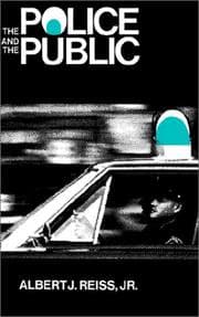 Tapa de The police and the public
