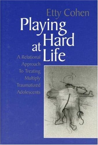 Tapa de Playing hard at life