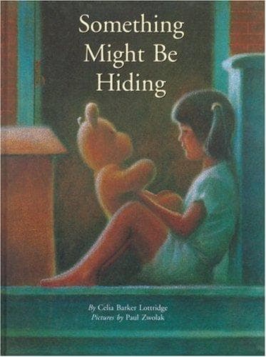 Tapa de Something Might Be Hiding (Stella)