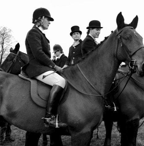 Tapa de Hunting with Hounds