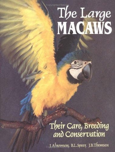Tapa de The large macaws