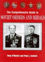 Tapa de The comprehensive guide to Soviet orders and medals