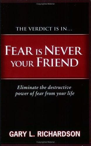 Tapa de Fear Is Never Your Friend