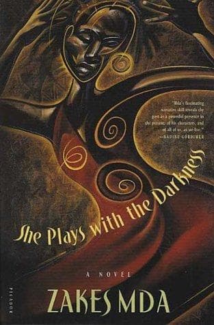 Tapa de She plays with the darkness