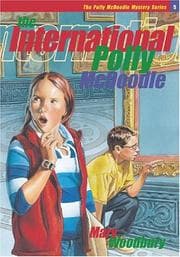 Tapa de The International Polly McDoodle (Polly McDoodle Mystery Series)