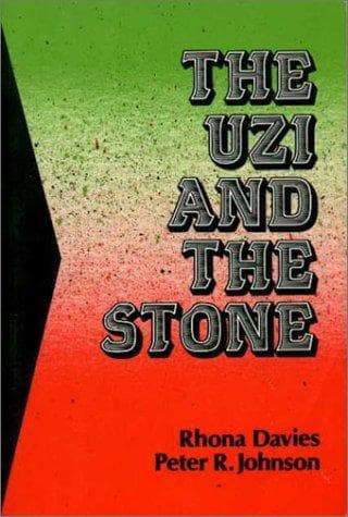 Tapa de The uzi and the stone