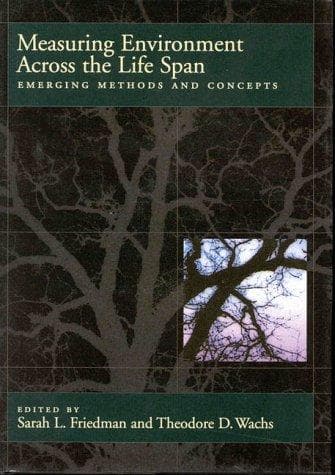Tapa de Measuring Environment Across the Life Span