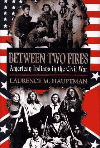 Tapa de Between two fires
