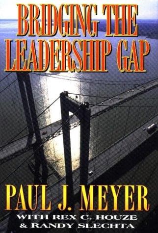Tapa de Bridging the leadership gap