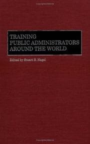 Tapa de Training Public Administrators Around the World: