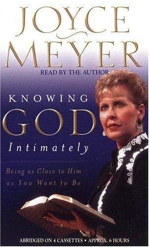Tapa de Knowing God Intimately