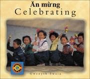 Tapa de Celebrating (English-Vietnamese) (Small World series)