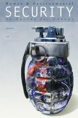 Tapa de Human and environmental security