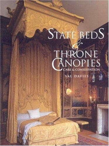 Tapa de State beds and throne canopies