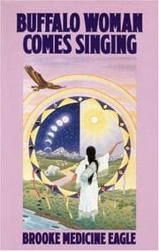 Tapa de Buffalo woman comes singing