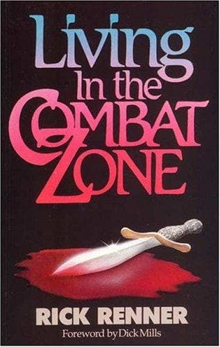 Tapa de Living in the Combat Zone