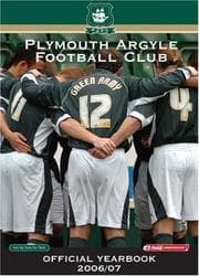 Tapa de Plymouth Argyle official yearbook 2006/07