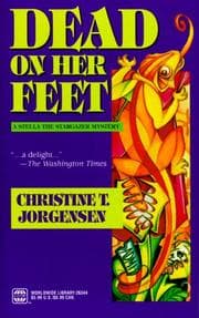 Tapa de Dead On Her Feet (Stella the Stargazer Mystery)