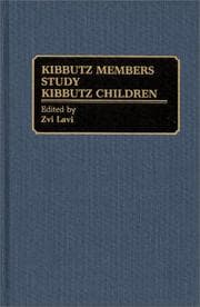 Tapa de Kibbutz Members Study Kibbutz Children